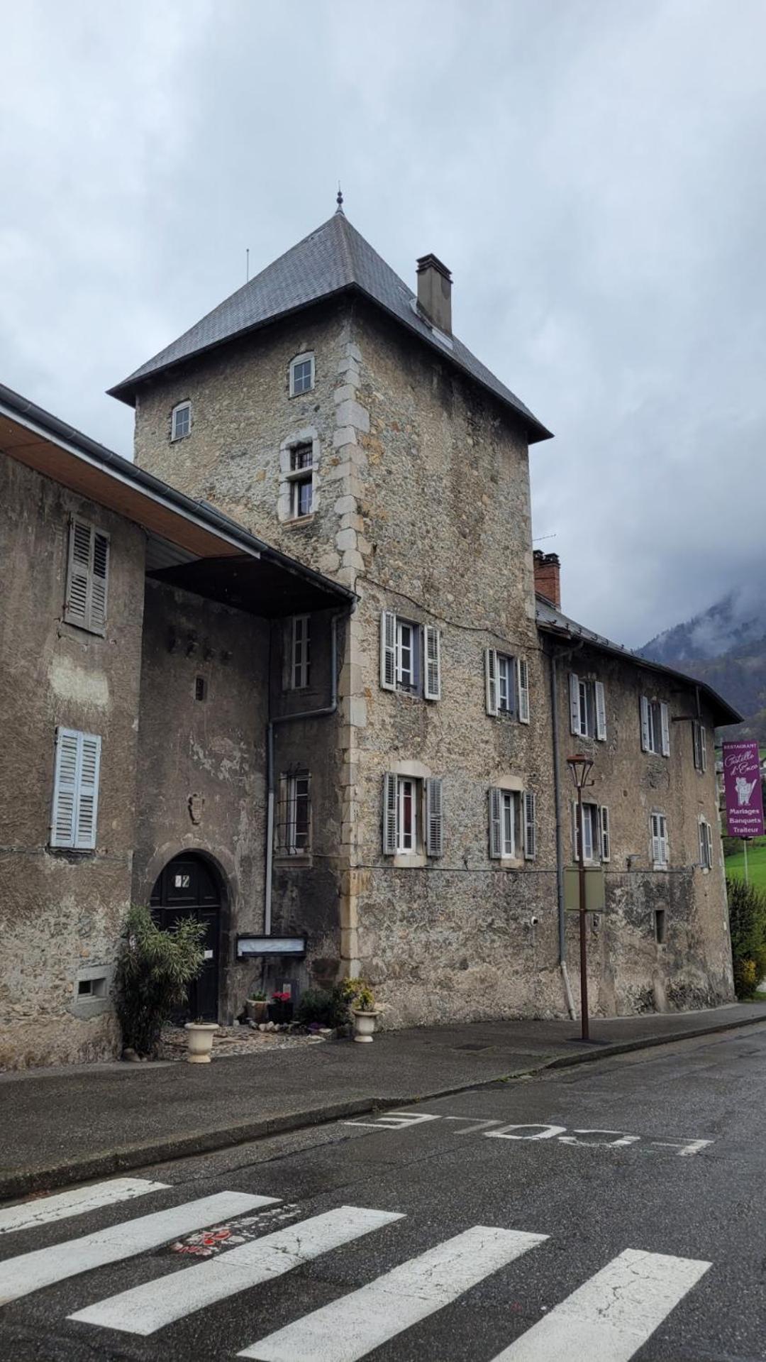 Maison De Sisi Ugine Exterior foto